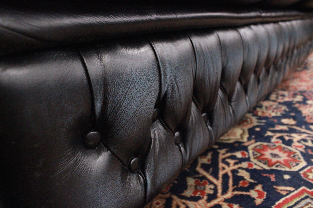 032_divano_bergere_sofa_chesterfield_chester_monk_blu_original_blue_originale_english_inglese_leather_3_posti_pelle_UK_4