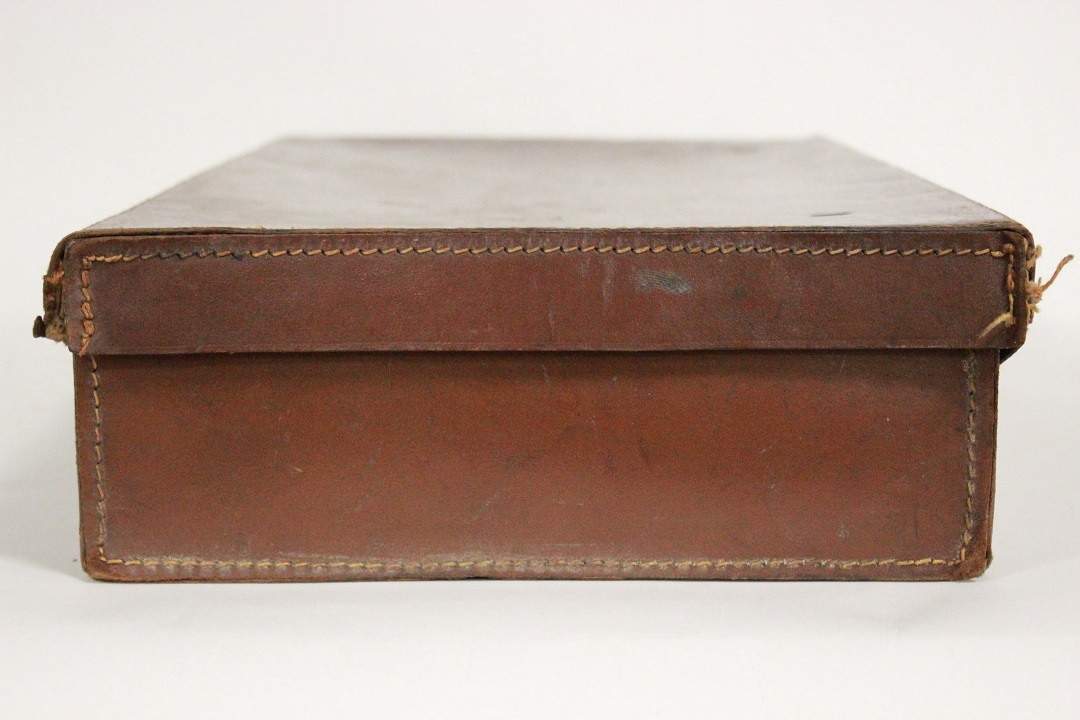 132_valigia_leggera_marrone_pelle_cuciture_chiare_Old_English_Suitcase_11
