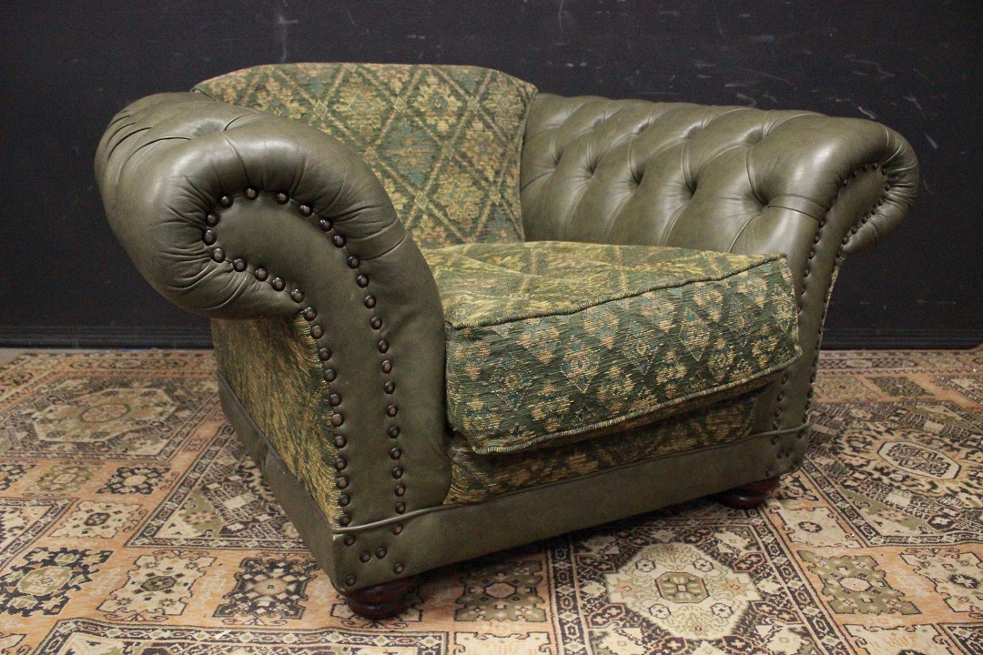 195_Poltrona_Armchair_Chester_Chesterfield_club_leather_pelle_tessuto_cloth_verde_oliva_green_originale_original_Brescia_Roncadelle_english_inglese_UK_5