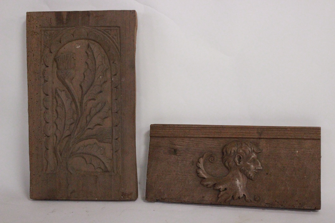 206_fregi_legno_scuro_due_2_lavorato_decorazioni_seconda_metà_Novecento_italiani_Italia_ITA_0
