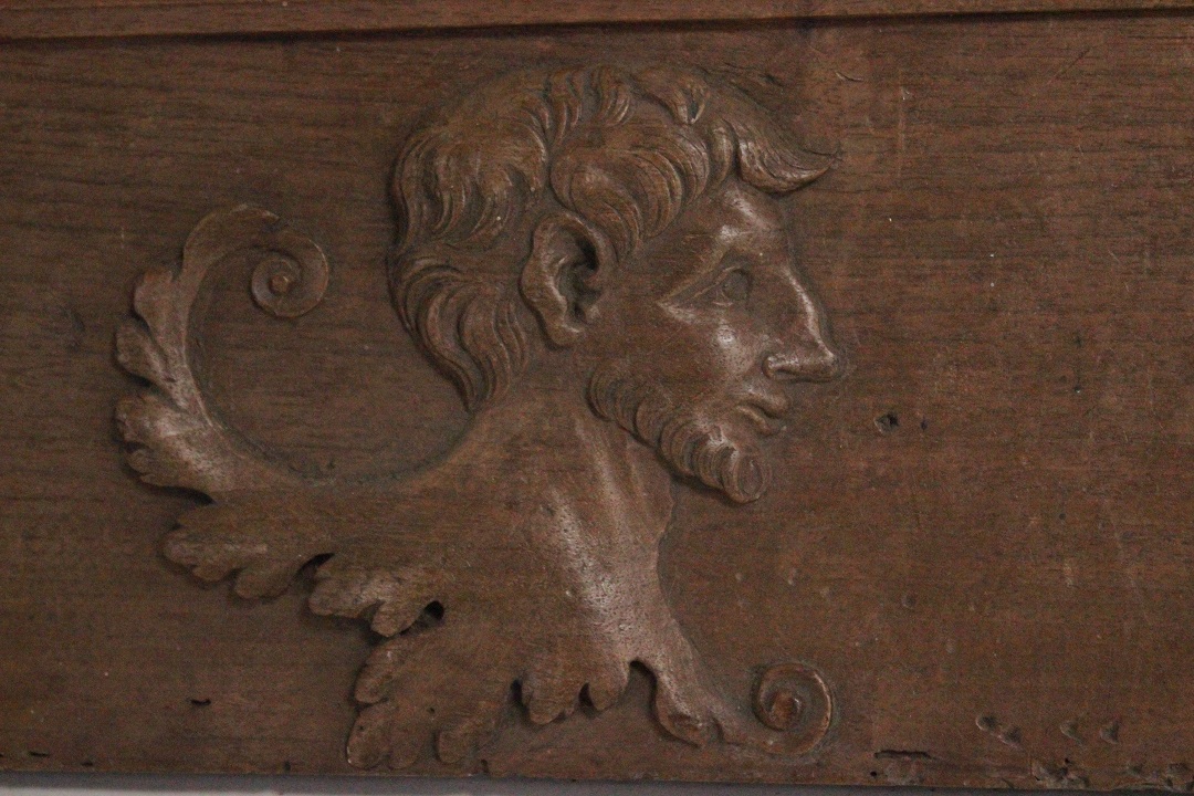 206_fregi_legno_scuro_due_2_lavorato_decorazioni_seconda_metà_Novecento_italiani_Italia_ITA_7