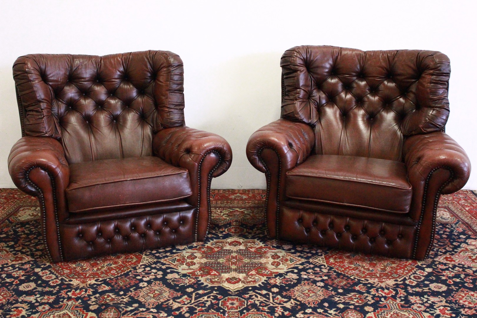 711_chester_chesterfield_bergere_poltrona_armchair_marrone_brown_leather_pelle_originale_original_english_inglese.jpg