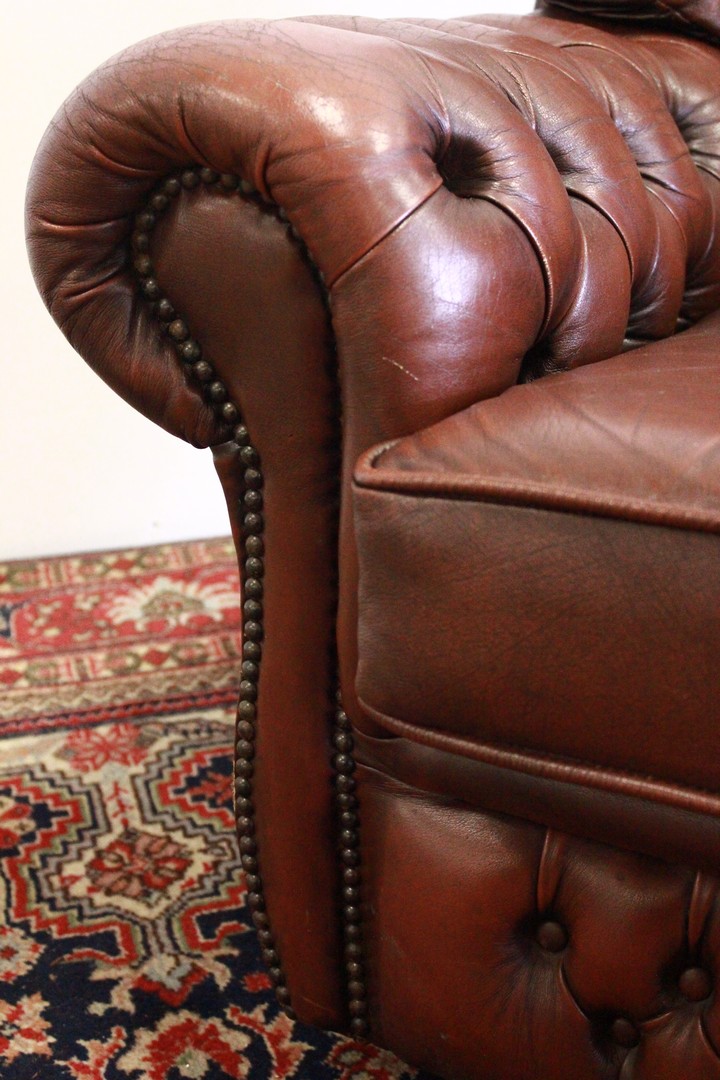 711_chester_chesterfield_bergere_poltrona_armchair_marrone_brown_leather_pelle_originale_original_english_inglese_10.jpg