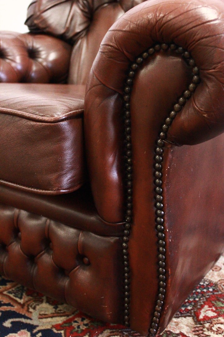 711_chester_chesterfield_bergere_poltrona_armchair_marrone_brown_leather_pelle_originale_original_english_inglese_8.jpg
