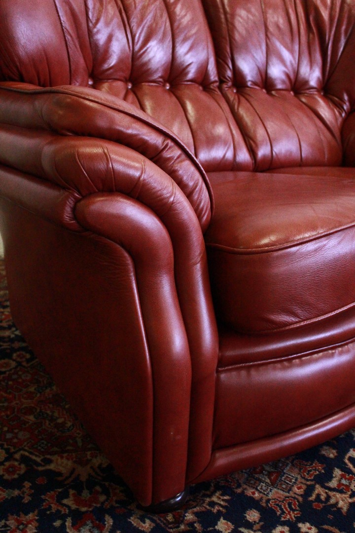 728_divano_sofa_chesterfield_2_two_due_posti_bordeaux_inglese_english_mattone_red_pelle_leather_originale_original_bergere_10.jpg