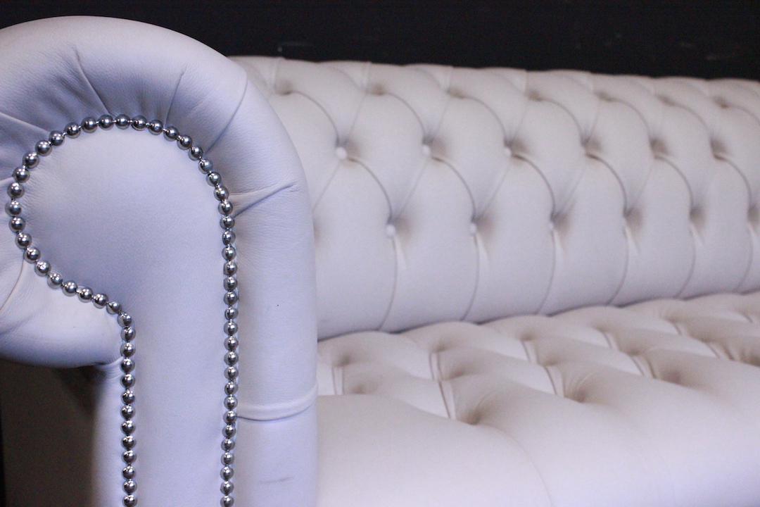 754_divano_club_sofa_chesterfield_chester_bianco_creme_white_original_originale_english_inglese_leather_3_three_tre_posti_pelle_UK_1