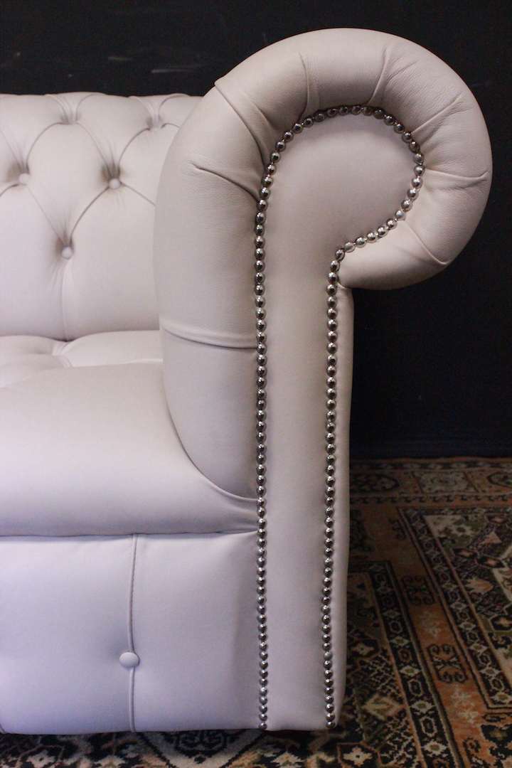 754_divano_club_sofa_chesterfield_chester_bianco_creme_white_original_originale_english_inglese_leather_3_three_tre_posti_pelle_UK_5