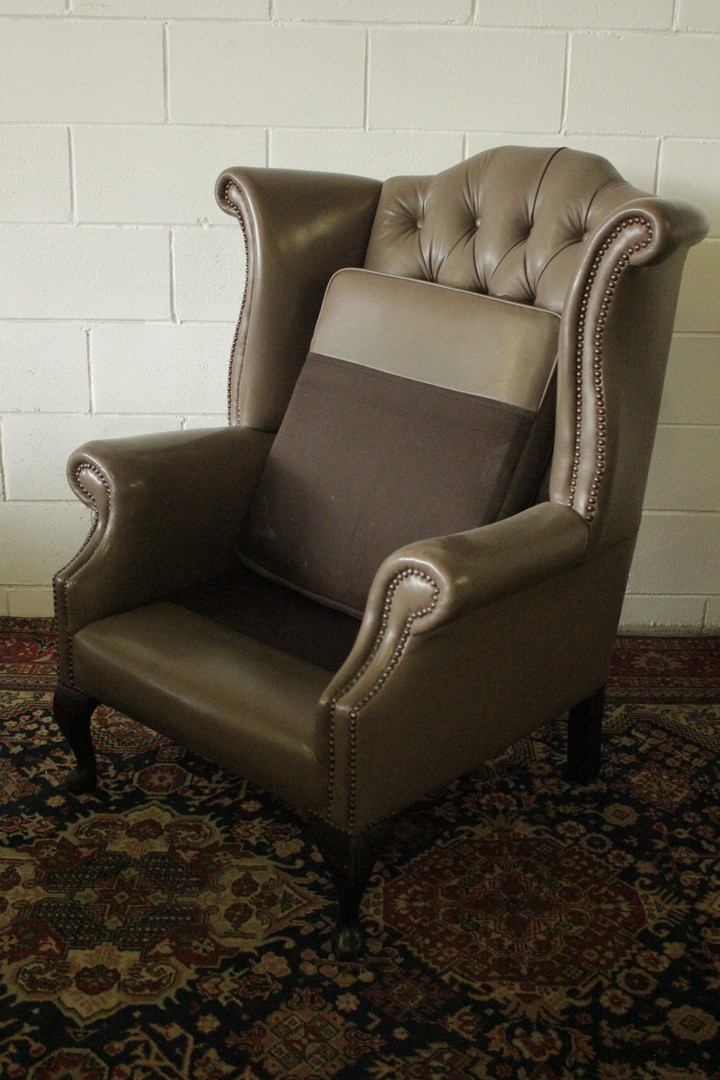 778_poltrona_armchair_chester_chesterfield_bergere_queen_anne_grigia_grey_tortora_dove_3.jpg