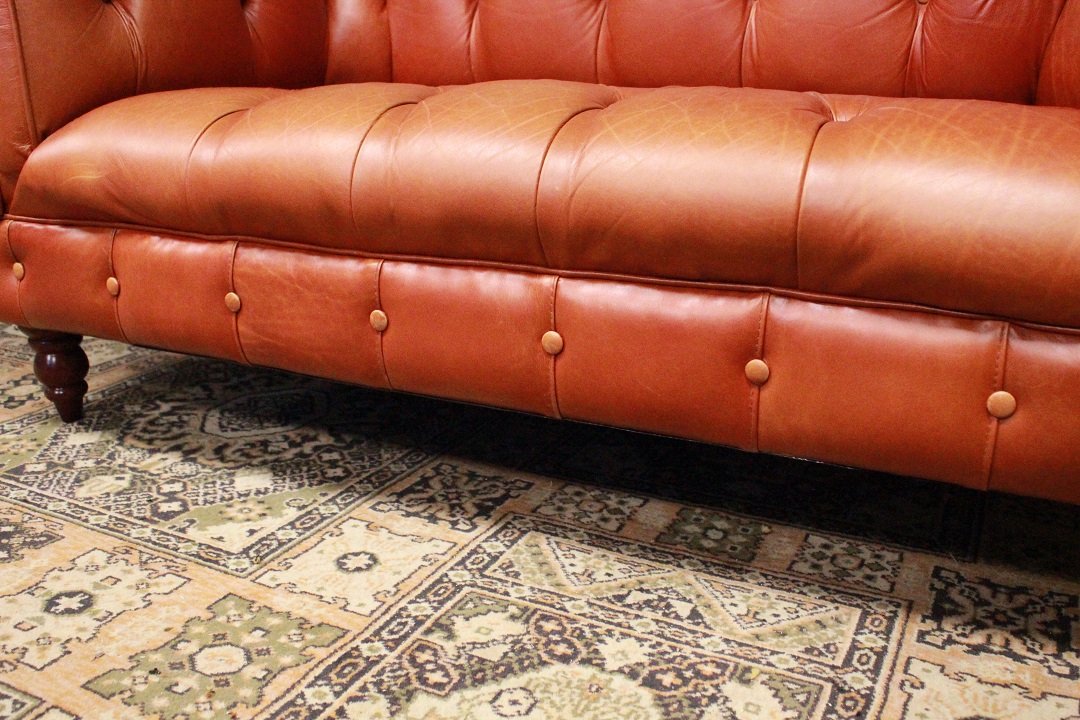 785_Divano_Sofa_Chester_Chesterfield_club_leather_pelle_arancione_orange_due_2P_two_posti_seater_originale_original_Brescia_Roncadelle_english_inglese_UK_2