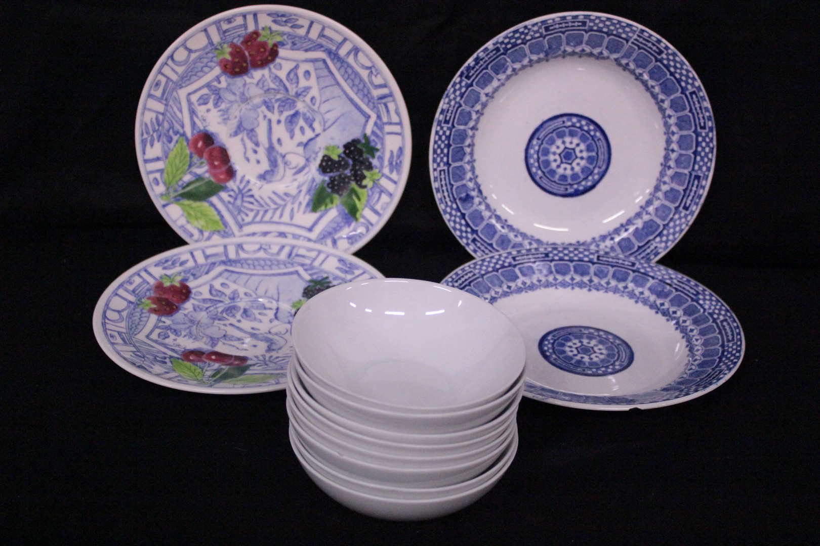 265_lotto_piatti_dishes_scodelle_cups_porcellana_porcelain_2.jpg