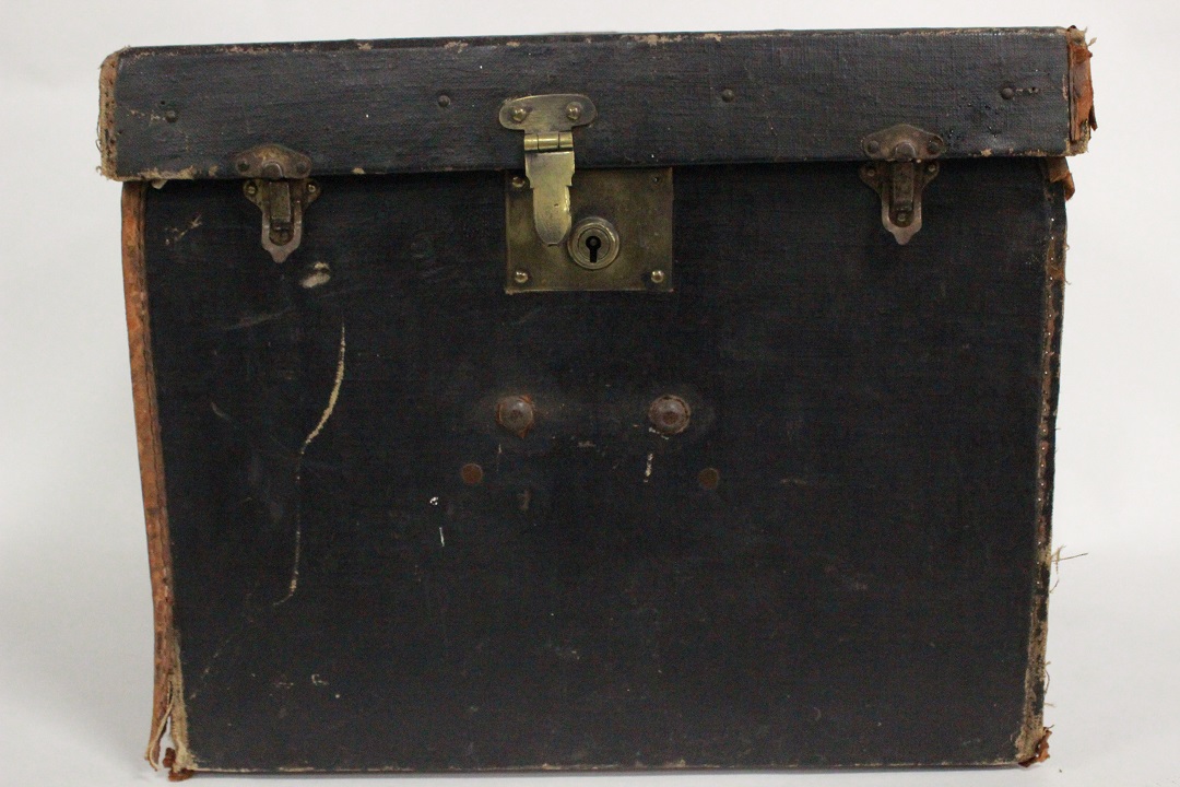 286_valigia_cubo_cubica_pelle_nera_apribile_M.J._trunk_bag_1