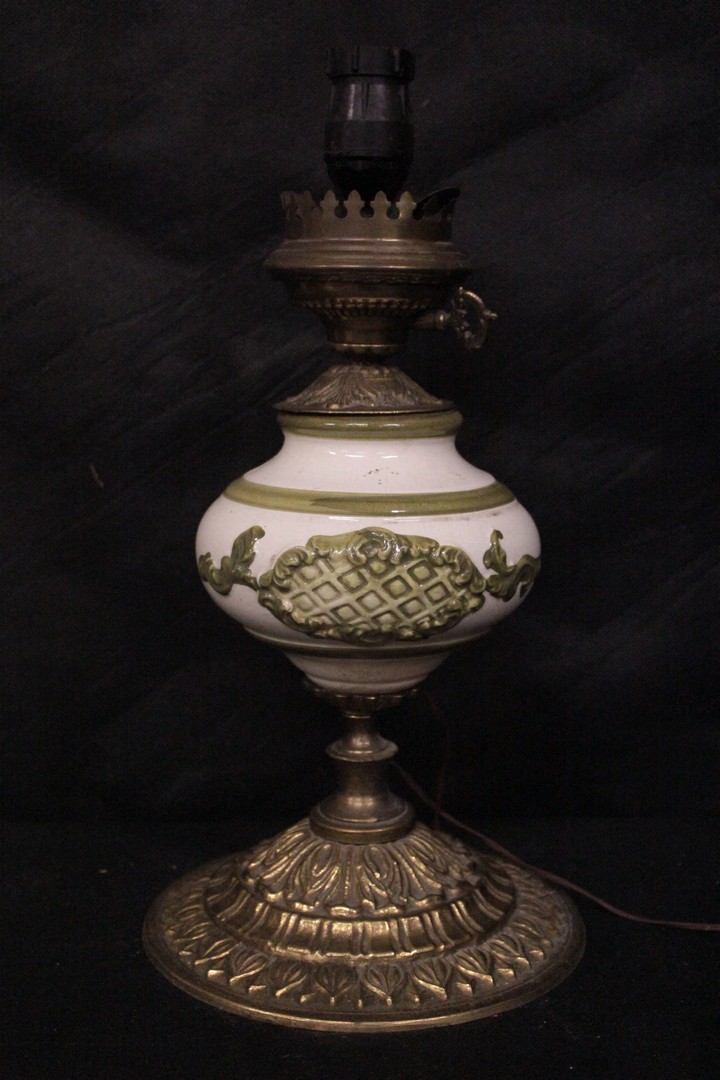 290_lampada_lamp_metallo_porcellana_porcelain_tavolo_table_abat_jour.jpg