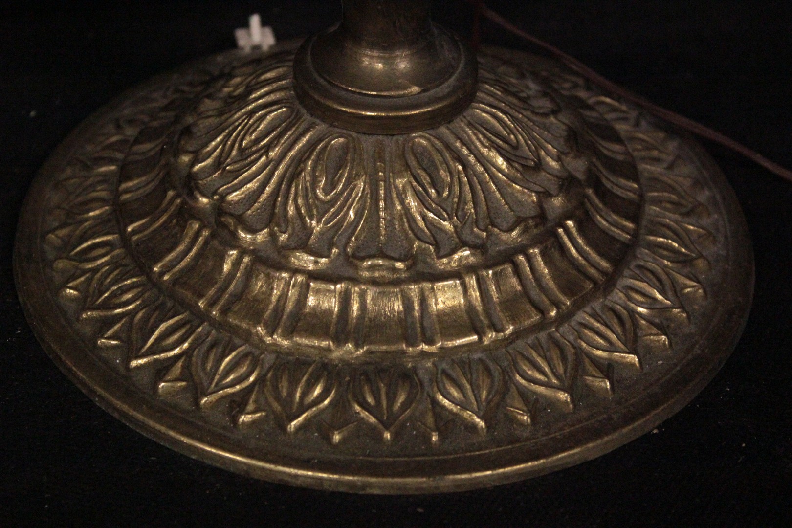 290_lampada_lamp_metallo_porcellana_porcelain_tavolo_table_abat_jour_2.jpg