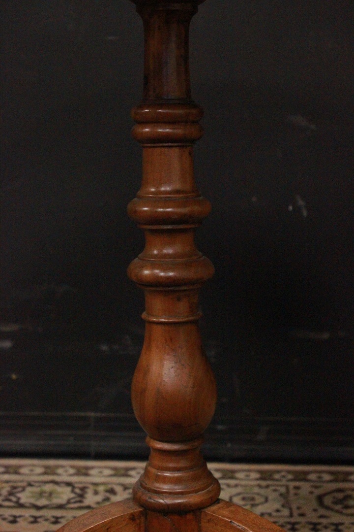 316_tavolino_tavolo_table_tondo_rotondo_round_legno_chiaro_francese_Francia_FRA_2