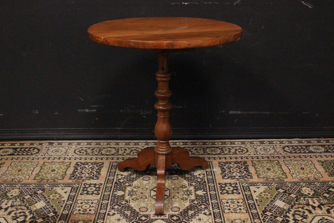 316_tavolino_tavolo_table_tondo_rotondo_round_legno_chiaro_francese_Francia_FRA_3