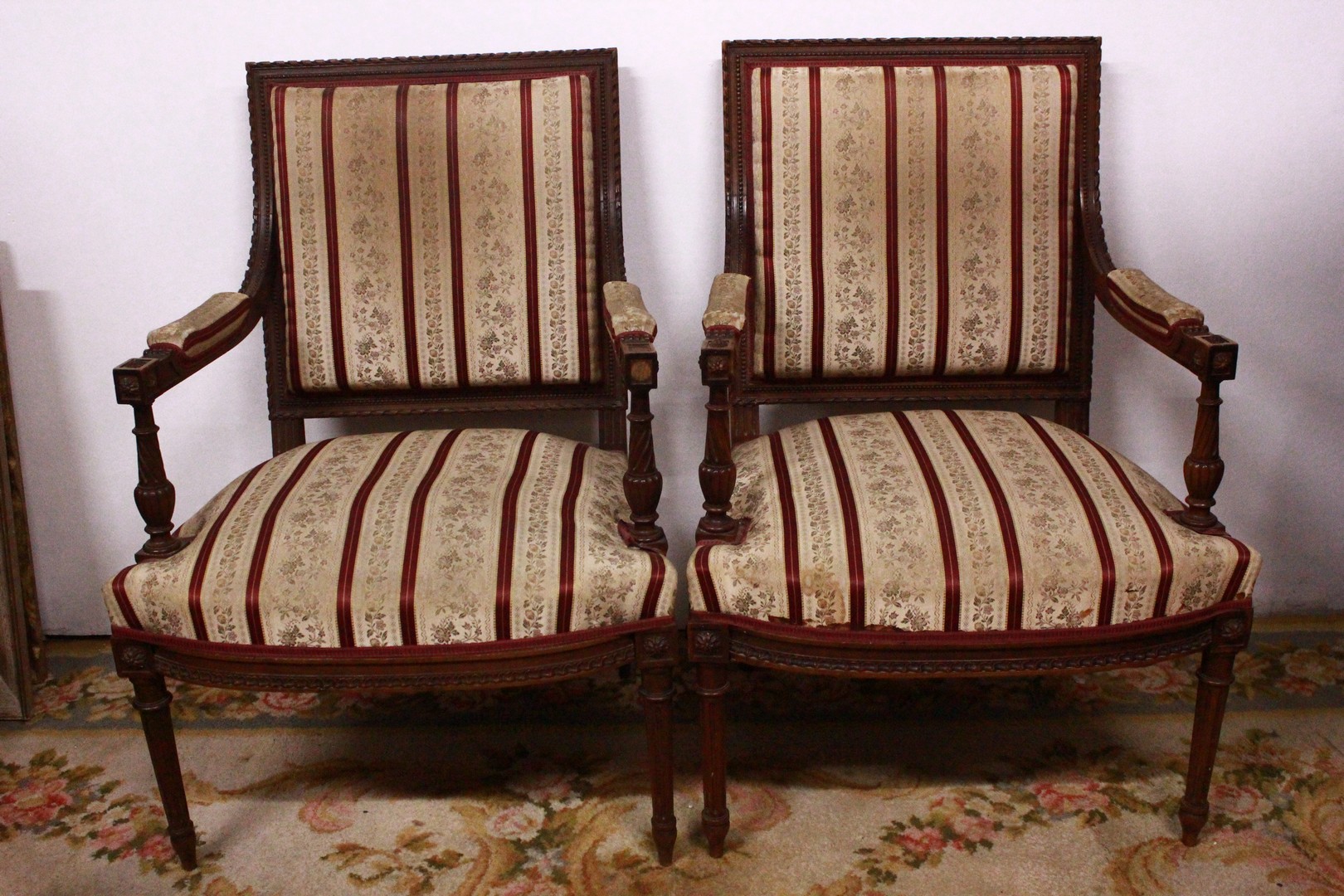 331_coppia_sedie_chairs_poltrone_poltroncine_armchairs_francia_french_francesi_XIX.jpg