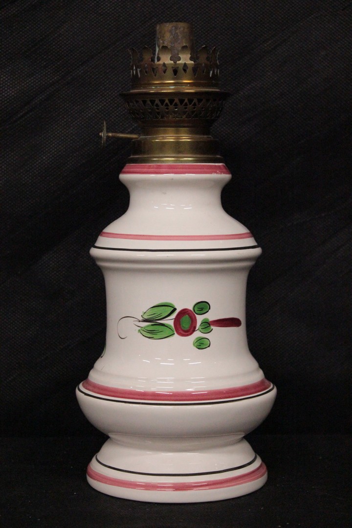 353_lampada_lamp_petrolio_oil_vintage_porcellana_porcelain_2.jpg