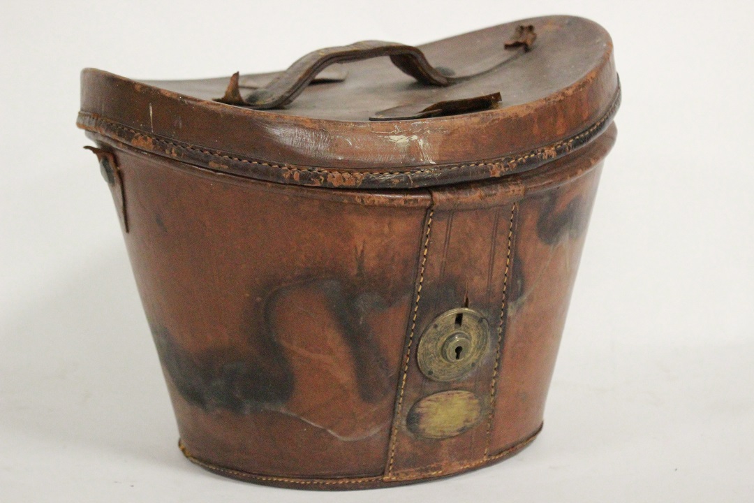 369_cappelliera_pelle_fodera_rossa_old_vintage_vecchia_cappello_0