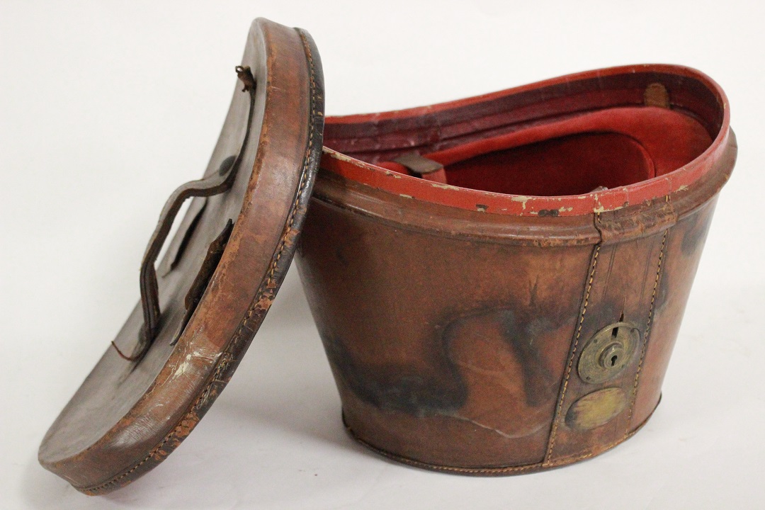 369_cappelliera_pelle_fodera_rossa_old_vintage_vecchia_cappello_2