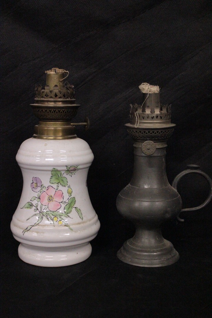 375_coppia_lampade_lamps_petrolio_olio_oil_lamps.jpg