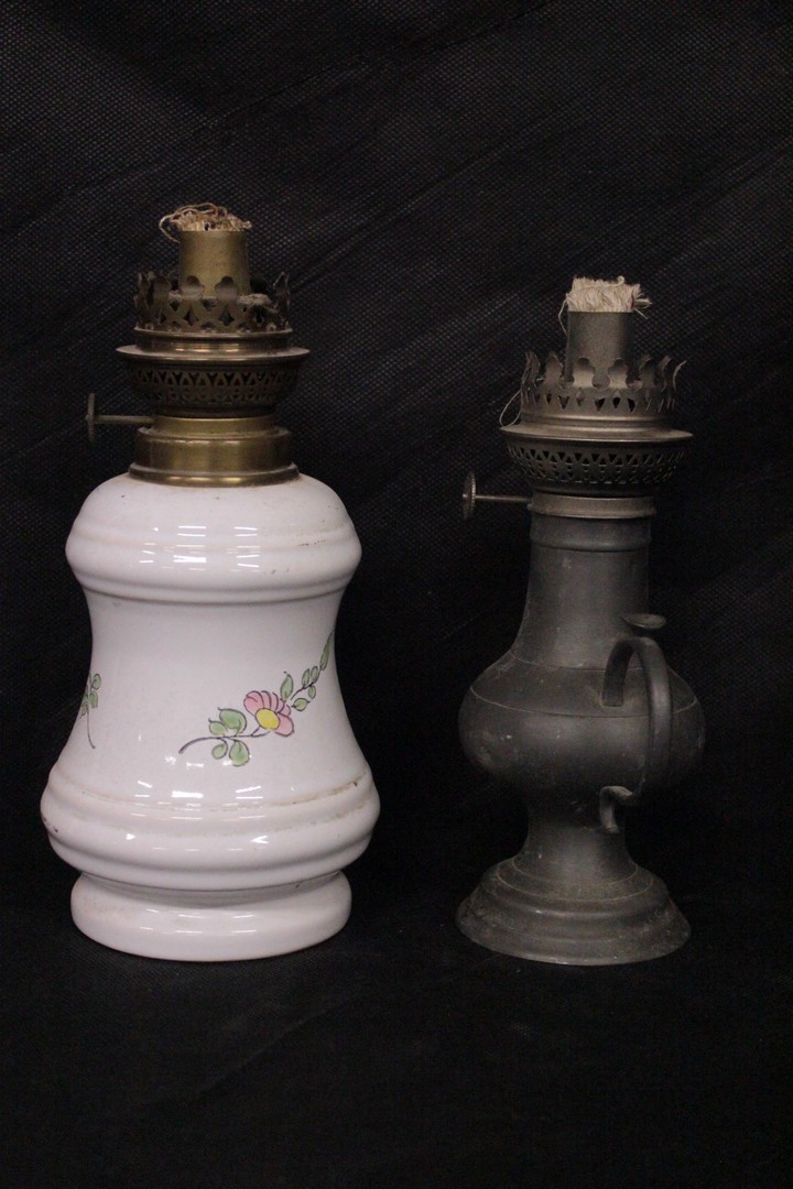 375_coppia_lampade_lamps_petrolio_olio_oil_lamps_2.jpg