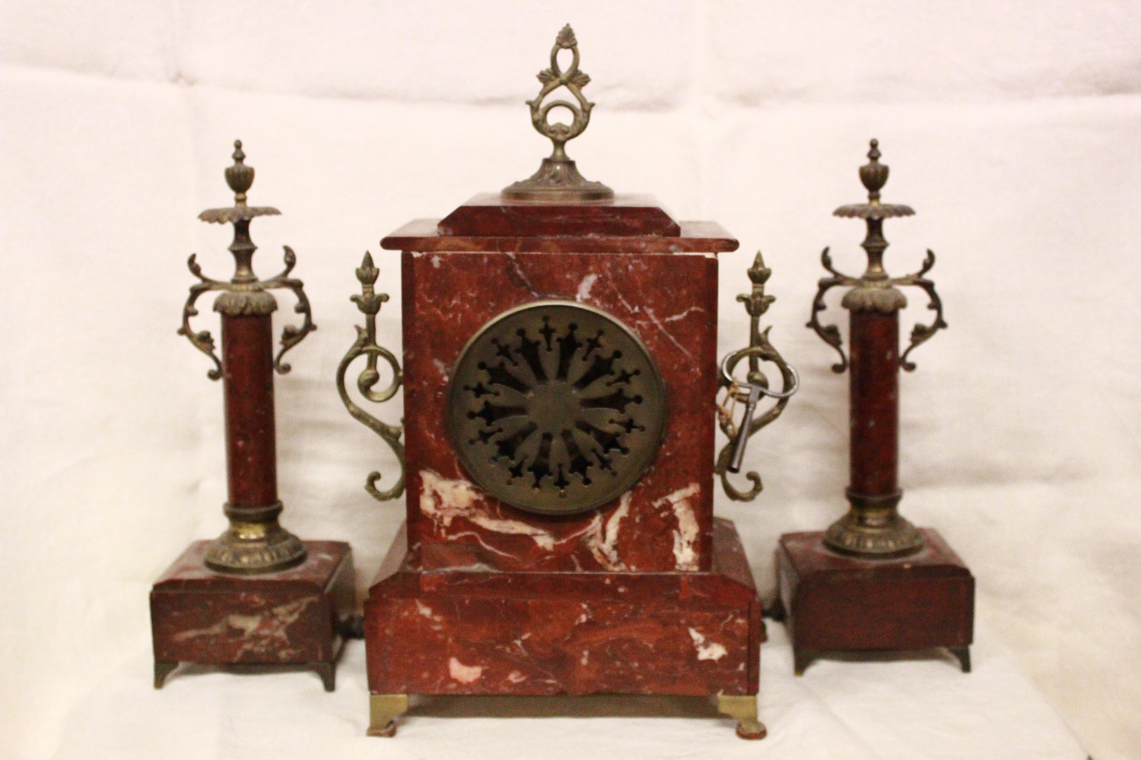 474_trittico_tris_orologio_clock_tavolo_table_candelabri_marmo_marble_bronzo_bronze_XIX_secolo_12.jpg