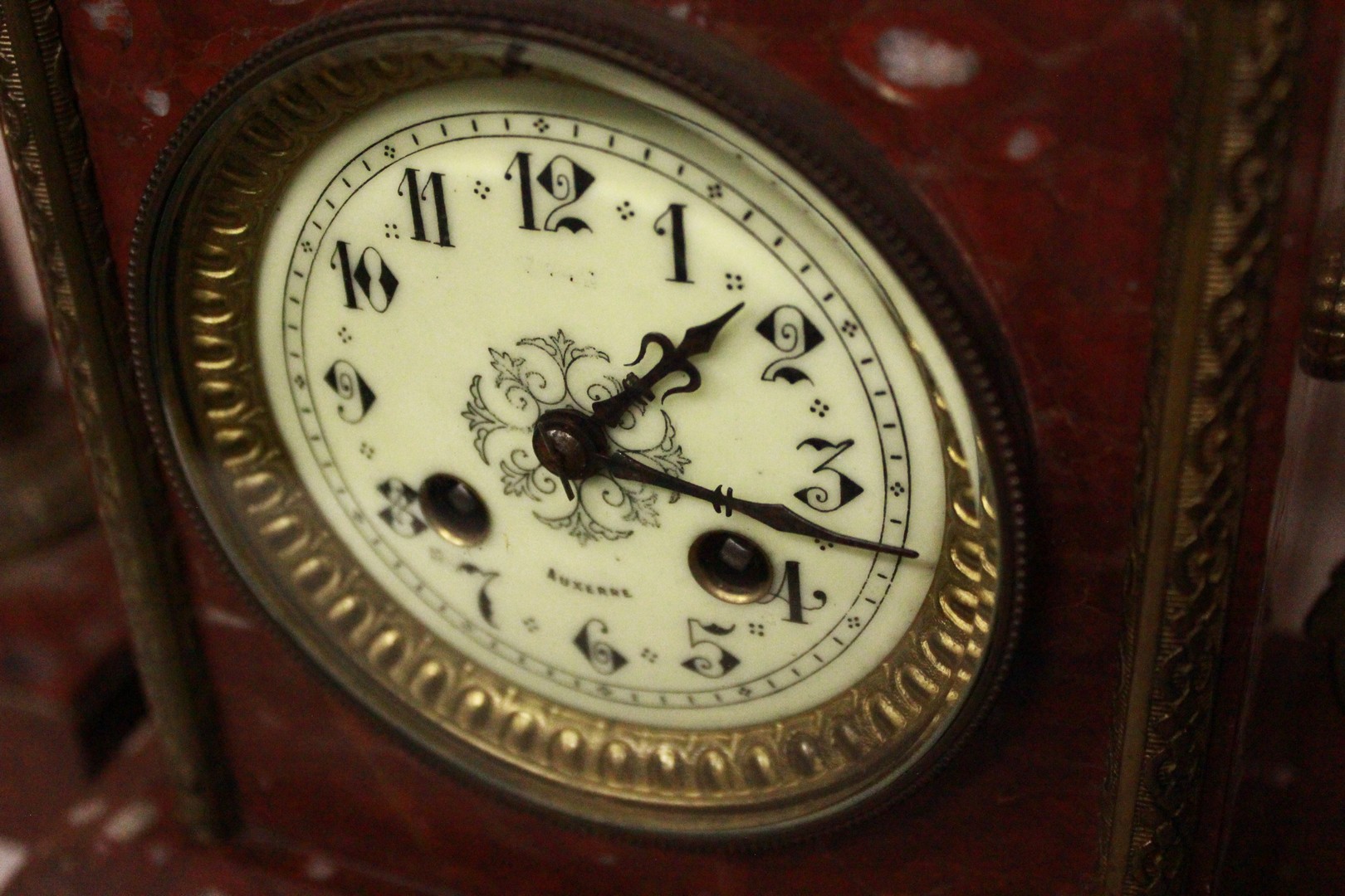 474_trittico_tris_orologio_clock_tavolo_table_candelabri_marmo_marble_bronzo_bronze_XIX_secolo_3.jpg