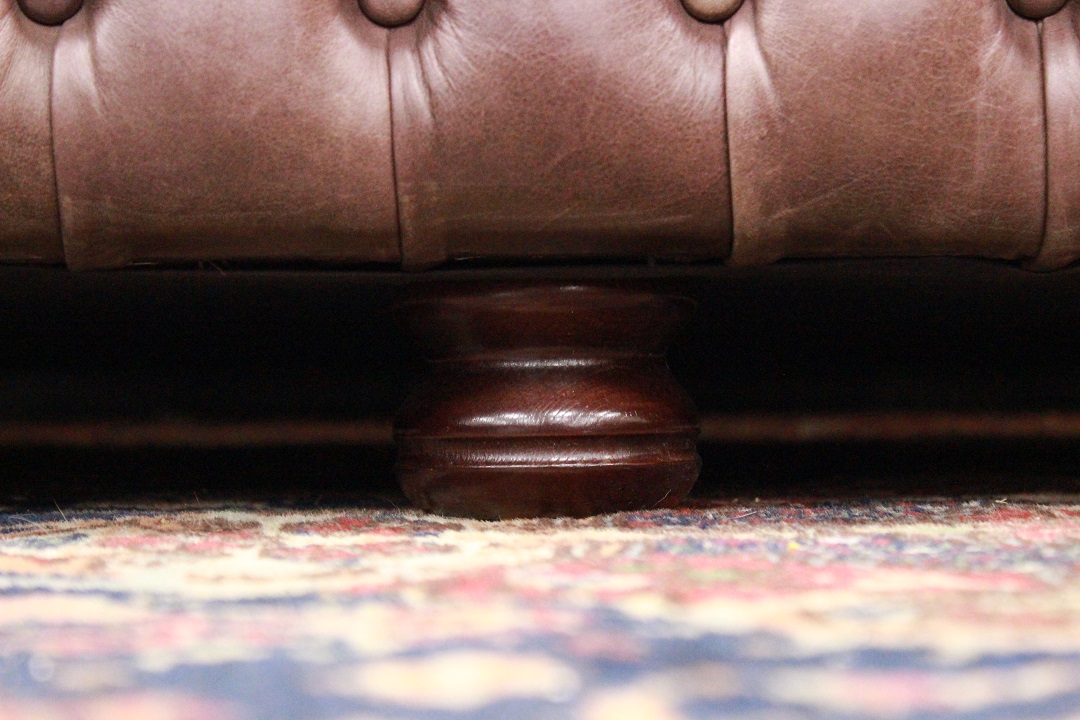 518_divano_sofa_chesterfield_3_tre_three_posti_marrone_inglese_english_brown_pelle_leather_originale_original_bergere_monk_8