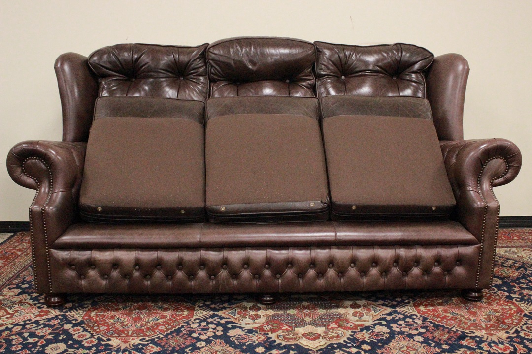 518_divano_sofa_chesterfield_3_tre_three_posti_marrone_inglese_english_brown_pelle_leather_originale_original_bergere_monk_9