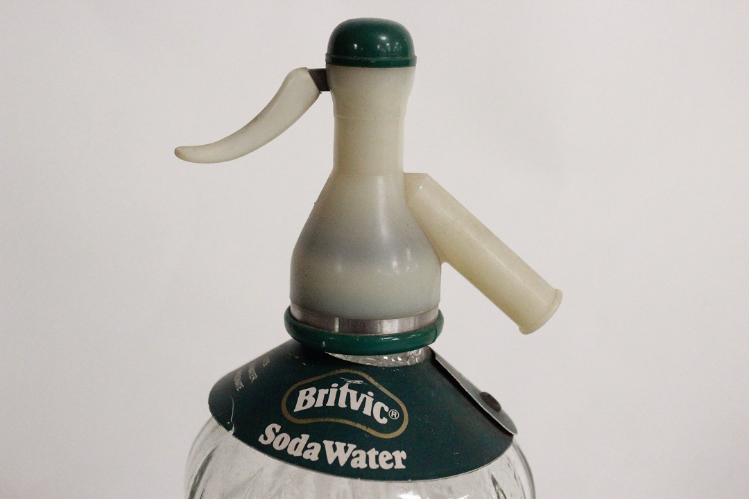 523_Bottiglie_Soda_water_Schweppes_Rawlings_britvic_quattro_4_Chelmsford_England_UK_3