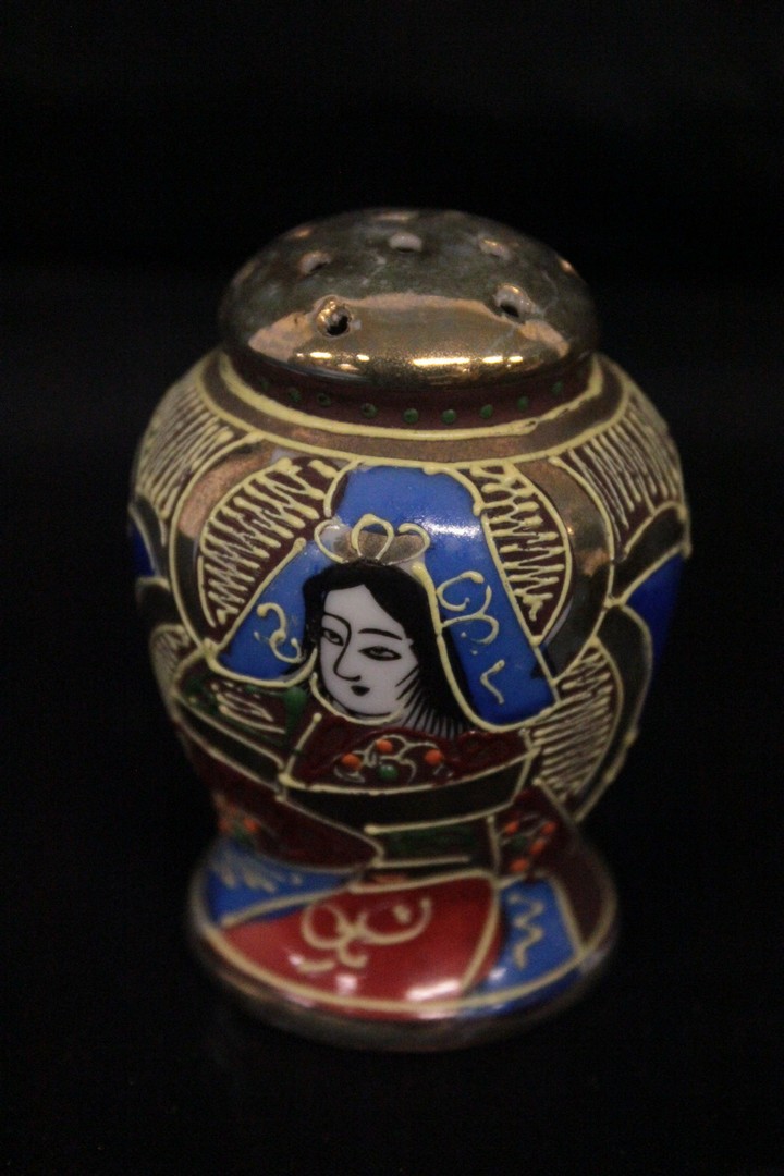 545_servizio_set_lotto_porcellane_porcelain_giapponesi_japanese_japan_5.jpg