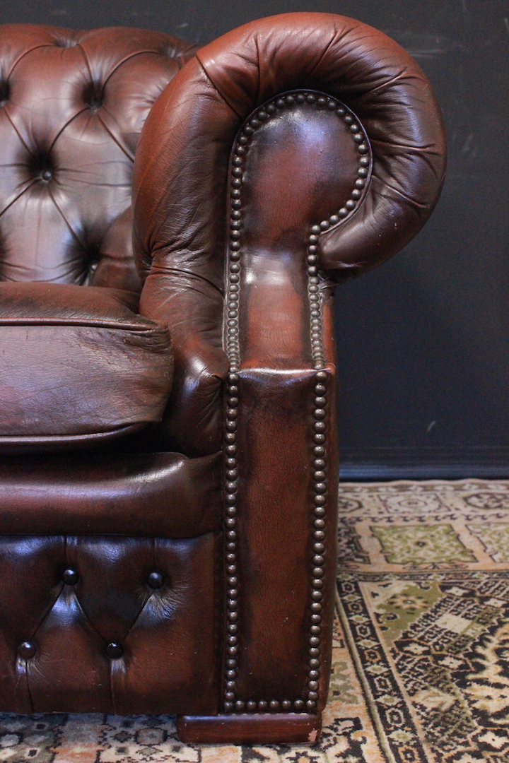 102_Chester_Chesterfield_classic_club_poltrona_armchair_marrone_brown_castano_leather_pelle_originale_original_english_inglese_UK_6