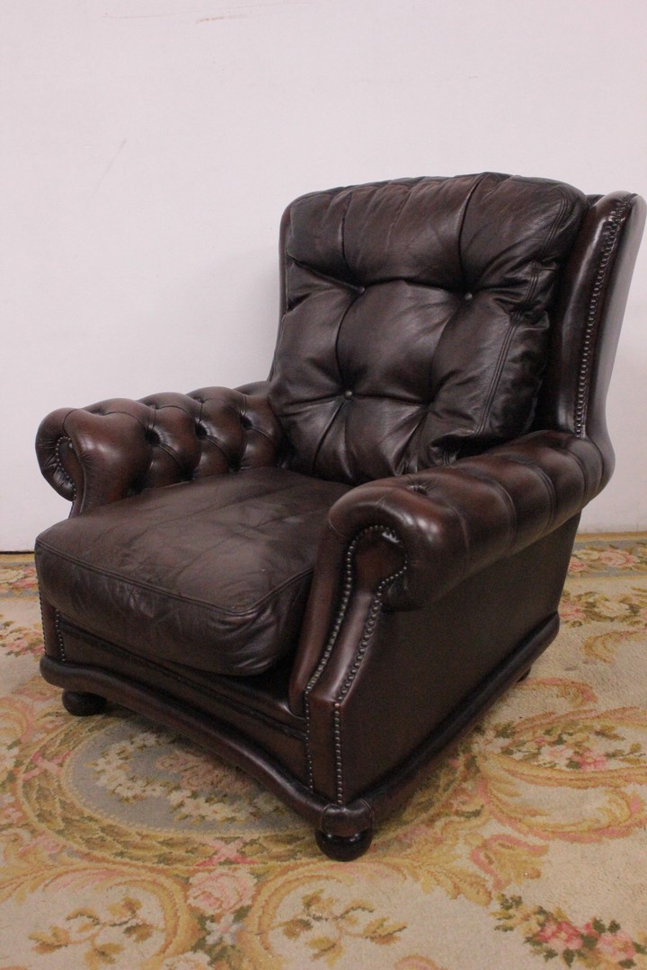 609_poltrona_sedia_armchair_originalchesterfield_old_schienalealto_marrone_pelle_bergere_1