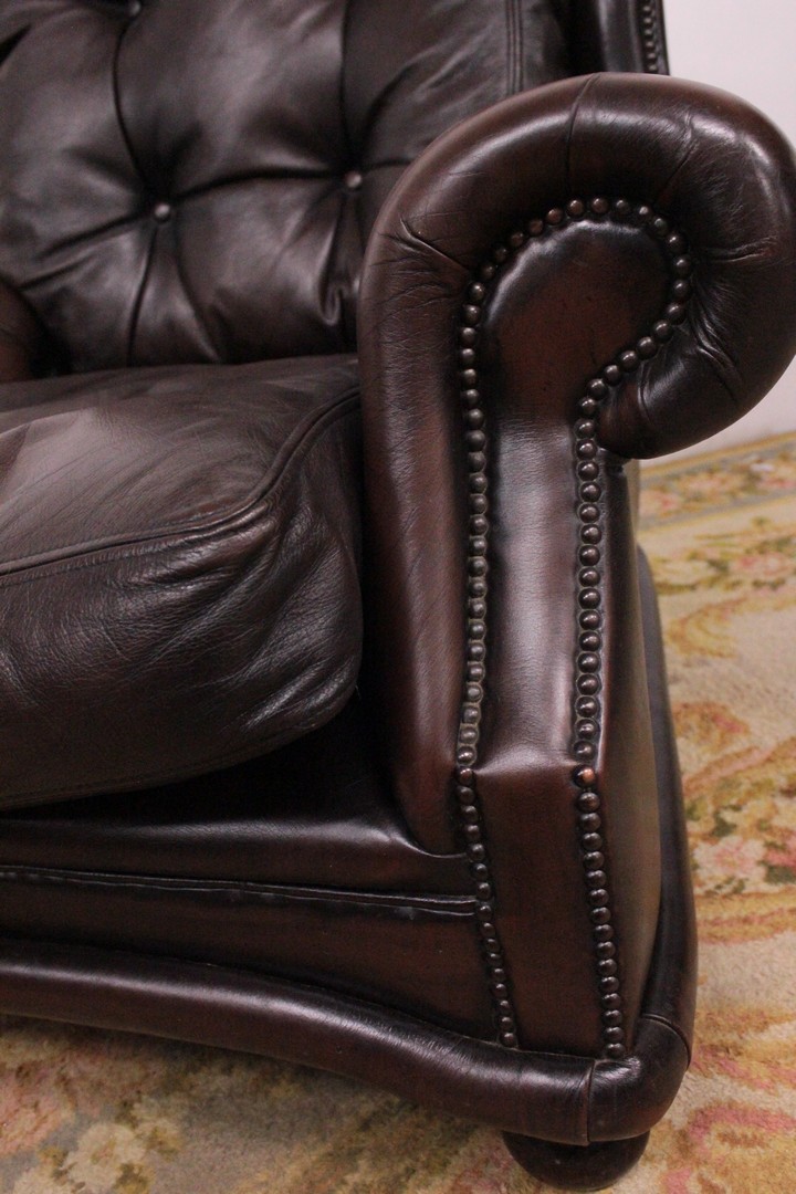 609_poltrona_sedia_armchair_originalchesterfield_old_schienalealto_marrone_pelle_bergere_5