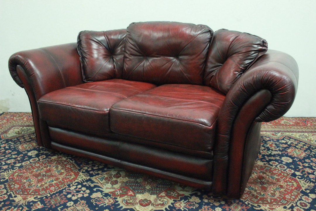 755_divano_club_sofa_chesterfield_chester_rosso_red_bordeaux_original_originale_english_inglese_leather_2_two_due_posti_pelle.3