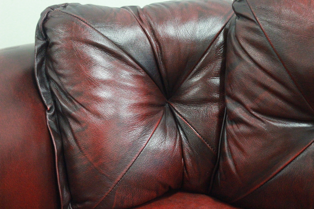 755_divano_club_sofa_chesterfield_chester_rosso_red_bordeaux_original_originale_english_inglese_leather_2_two_due_posti_pelle.5