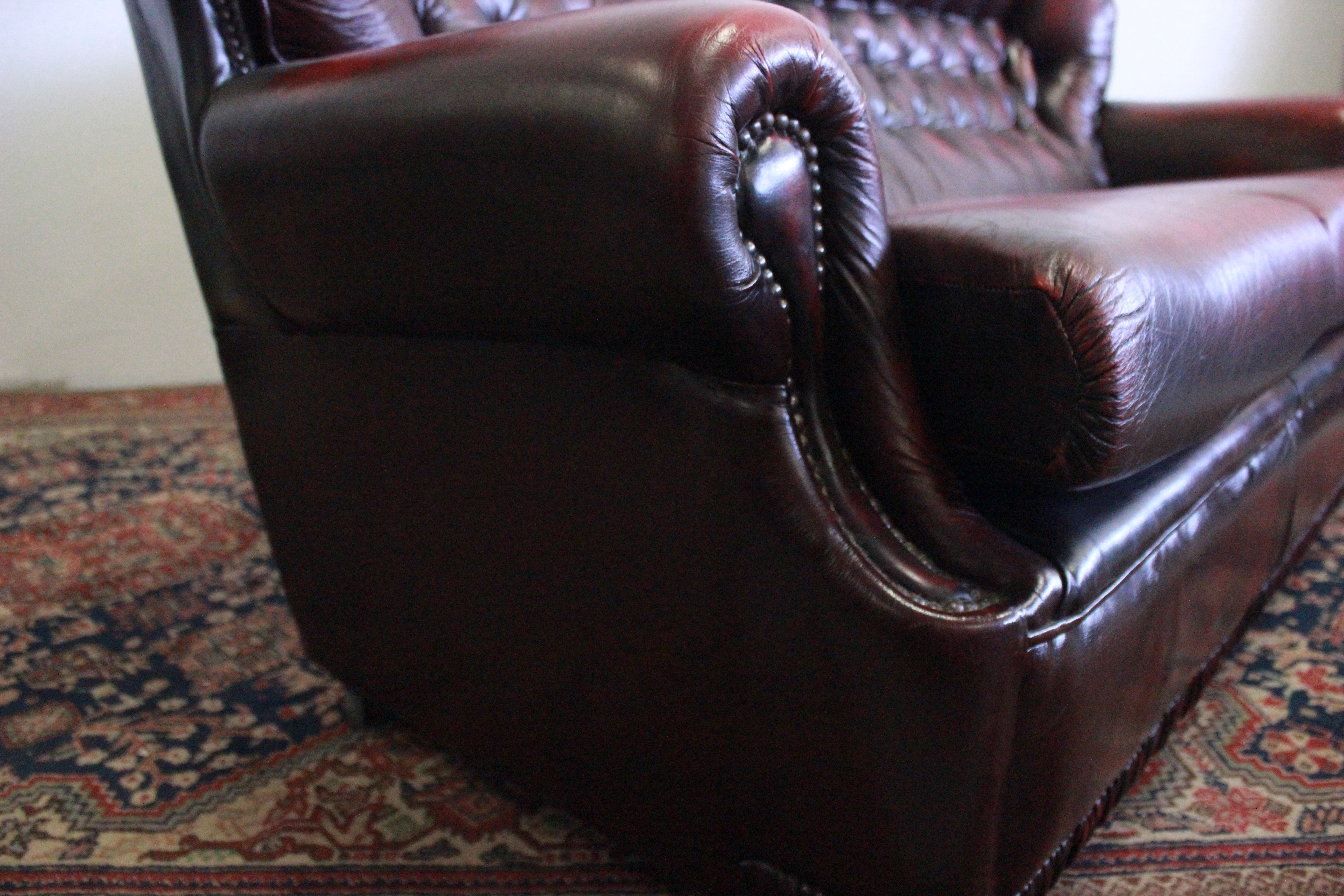 121_divano_sofa_modello_chester_chesterfield_pelle_leather_bordeaux_originale_inglese_original_english_7