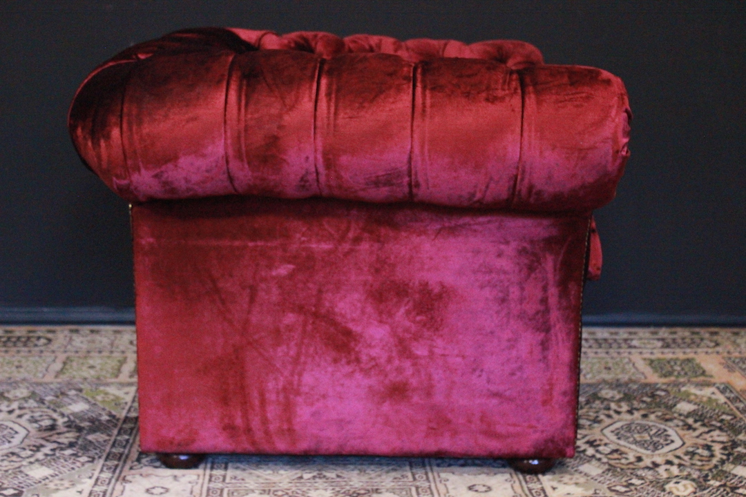 660_poltrona_club_armchair_chesterfield_chester_fucisa_velluto_velvet_original_originale_english_inglese_2
