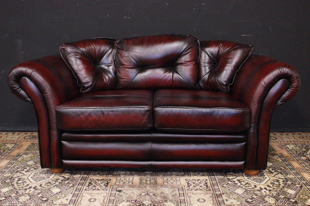624_divano_sofa_modello_chesterfield_chester_3_three_tre_posti_bordeaux_inglese_english_pelle_leather_0