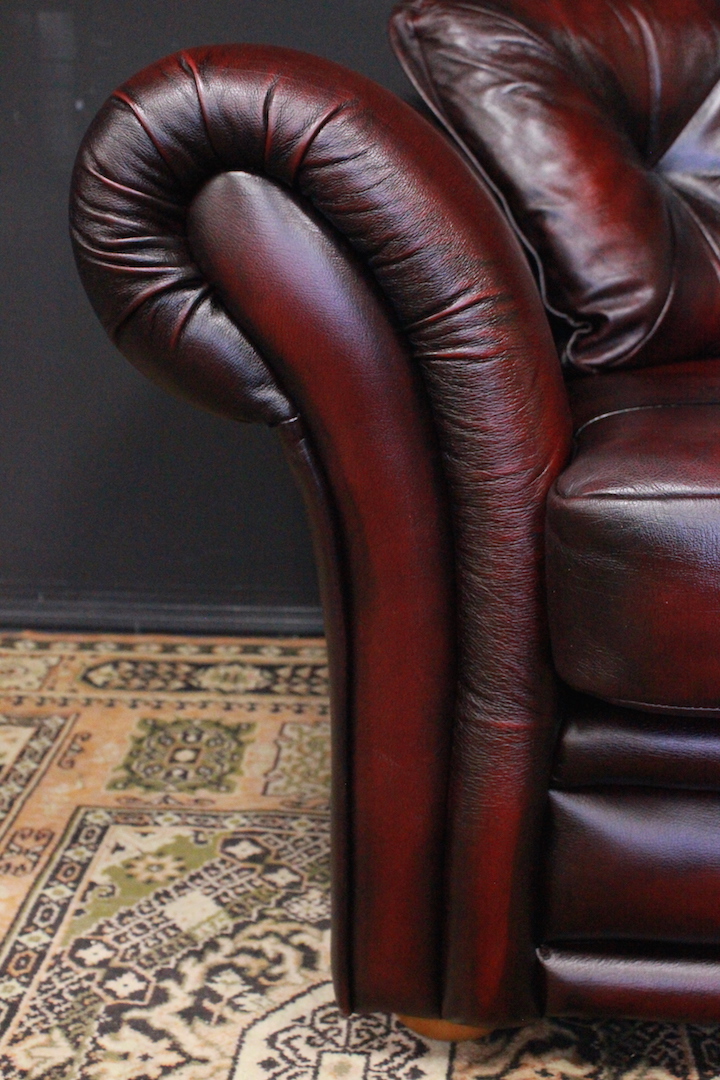 624_divano_sofa_modello_chesterfield_chester_3_three_tre_posti_bordeaux_inglese_english_pelle_leather_2