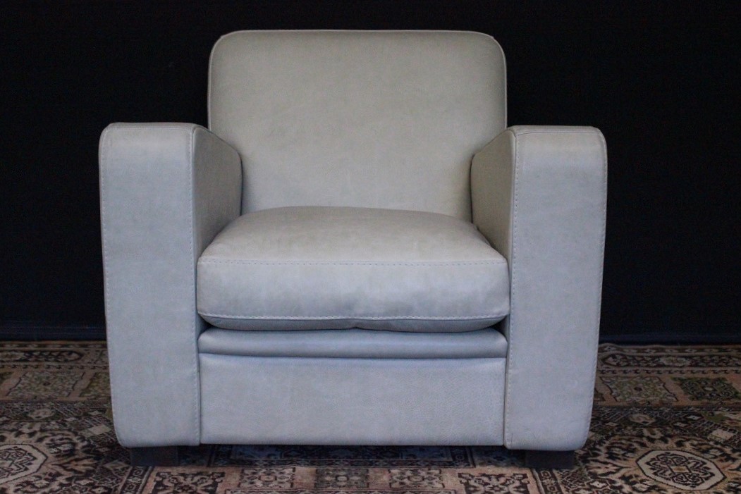 639_poltrona_armchair_design_leather_pelle_avorio_ivory_tessuto_dopo_2000_italia_italy_0