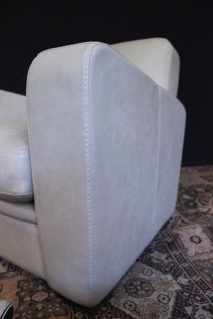 639_poltrona_armchair_design_leather_pelle_avorio_ivory_tessuto_dopo_2000_italia_italy_5