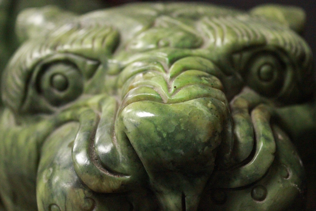 360_coppia_due_tigri_scultura_statua_nefrite_verde_seconda_metà_Novecento_XX_secolo_18