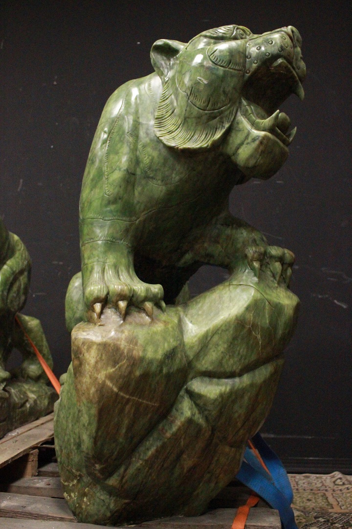 360_coppia_due_tigri_scultura_statua_nefrite_verde_seconda_metà_Novecento_XX_secolo_2
