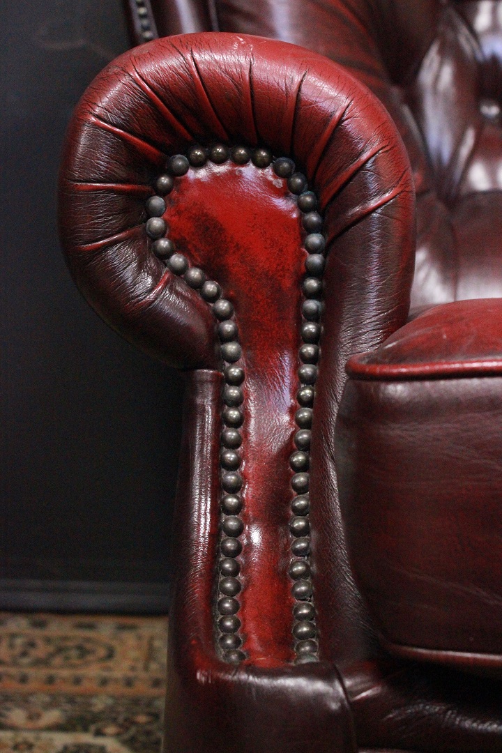 669_Divano_Sofa_Chester_Chesterfield_tre_posti_3_three_seater_bergere_leather_pelle_bordeaux_originale_original_english_inglese_UK_1