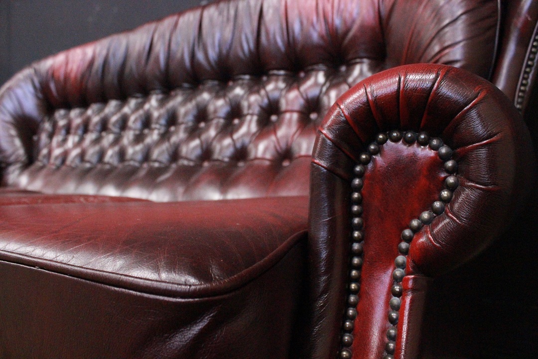 669_Divano_Sofa_Chester_Chesterfield_tre_posti_3_three_seater_bergere_leather_pelle_bordeaux_originale_original_english_inglese_UK_5