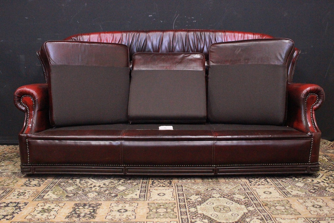 669_Divano_Sofa_Chester_Chesterfield_tre_posti_3_three_seater_bergere_leather_pelle_bordeaux_originale_original_english_inglese_UK_8