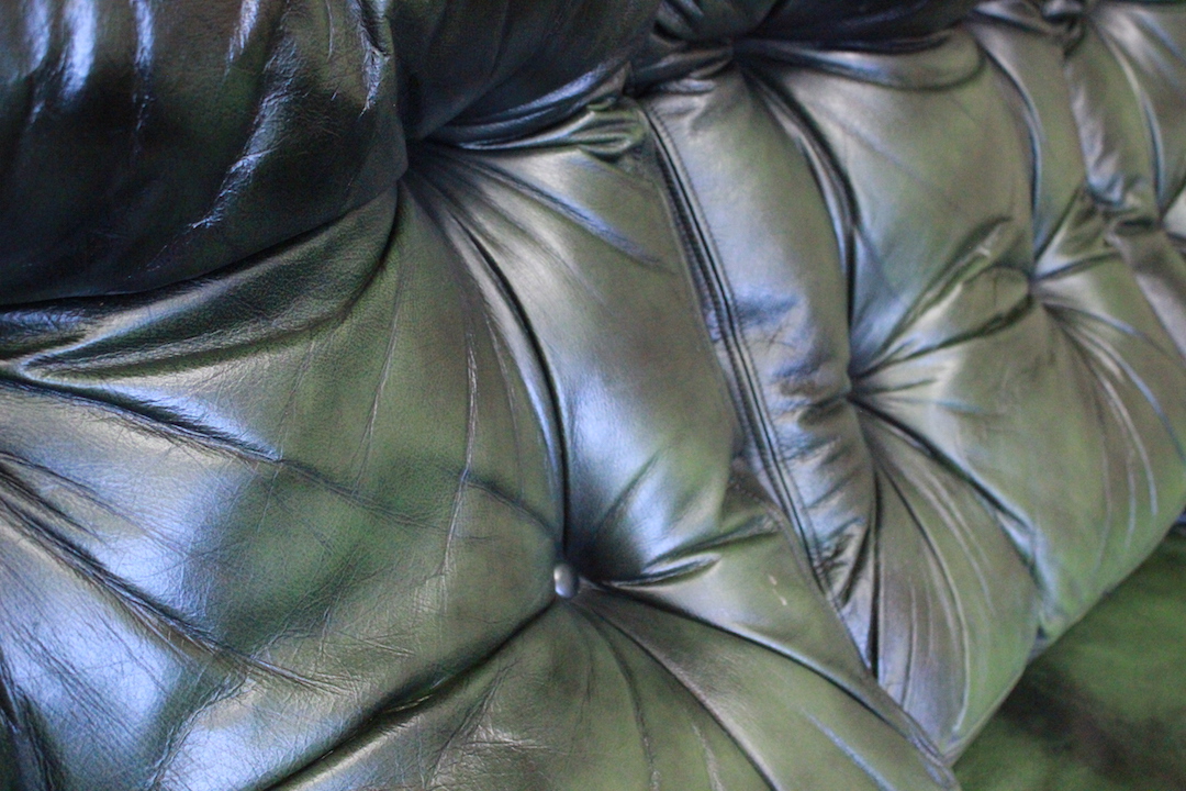 686_chester_chesterfield_divano_3_three_posti_seater_bergere_pelle_leather_sofa_green_verde_felce_originale_ inglese_original_UK_5