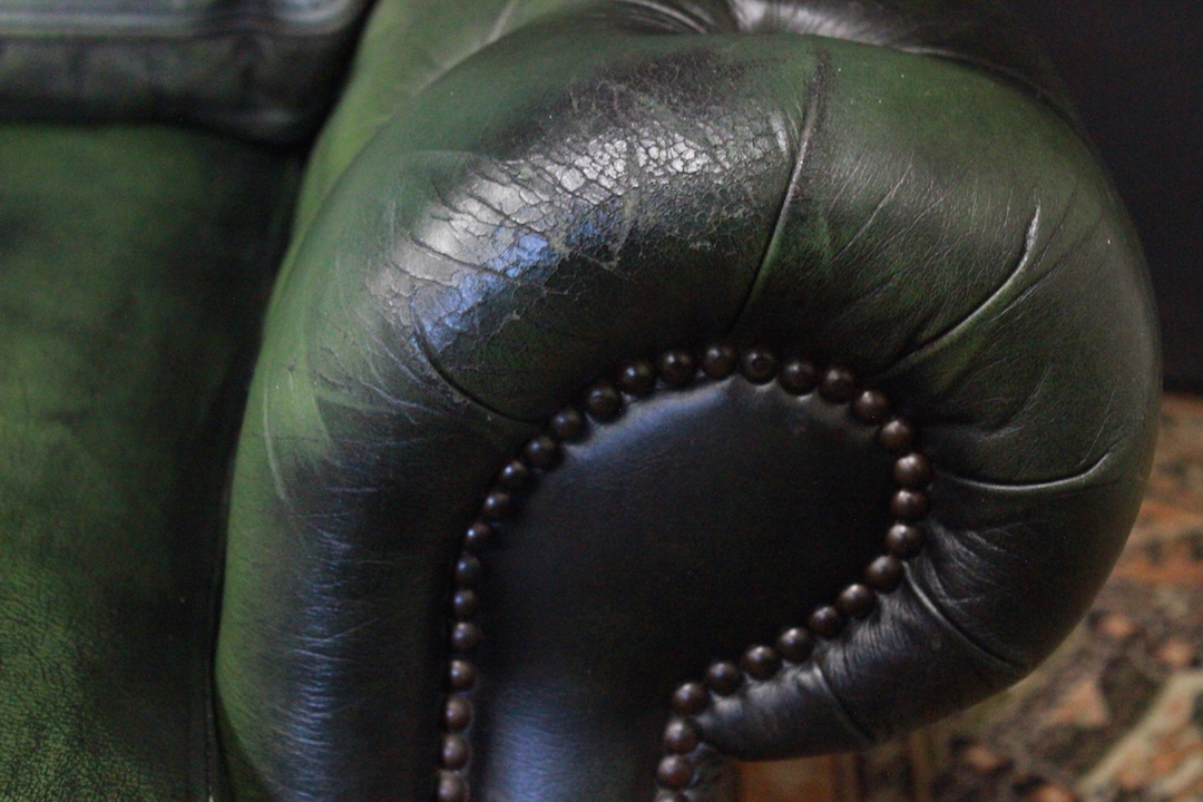 686_chester_chesterfield_divano_3_three_posti_seater_bergere_pelle_leather_sofa_green_verde_felce_originale_ inglese_original_UK_6