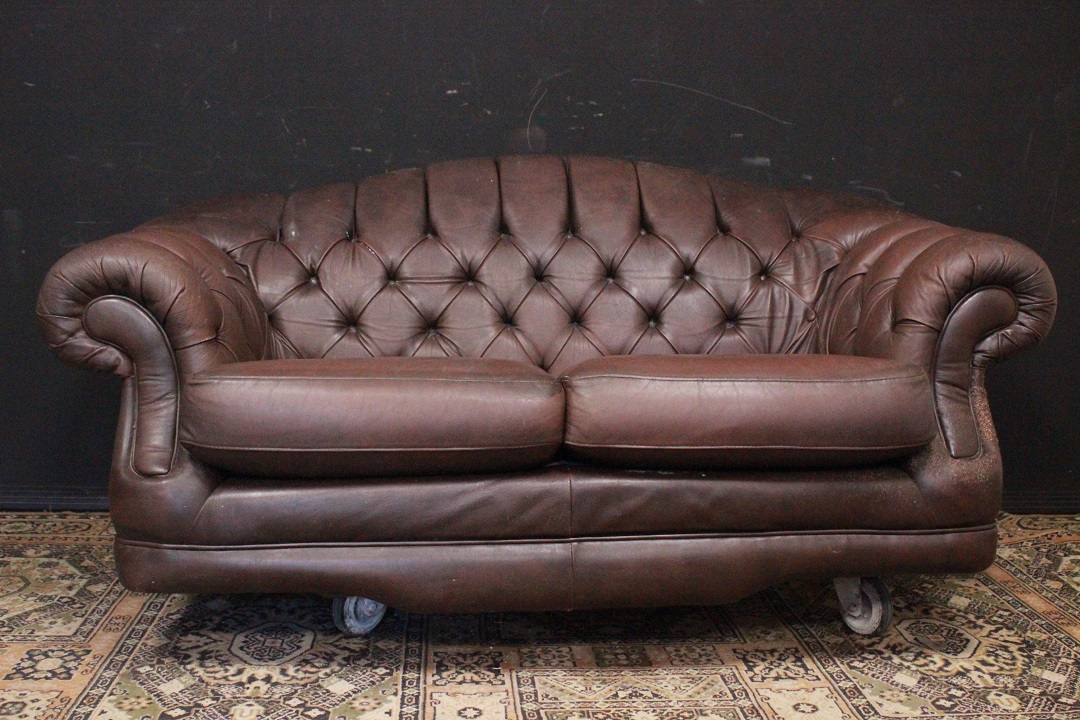 688_chester_chesterfield_divano_3_three_tre_posti_seater_club_sofa_marrone_brown_pelle_leather_originale_ inglese_original_UK_3